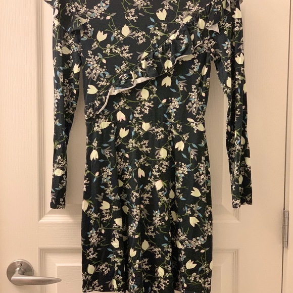 I’m selling this clothes is american eagel - Picture 8 of 14